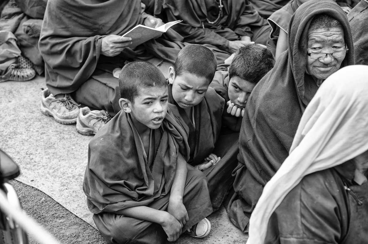 134-4629-ladakh-leh-choglamsar-1a.g.-meditazione-col-dalai-lama