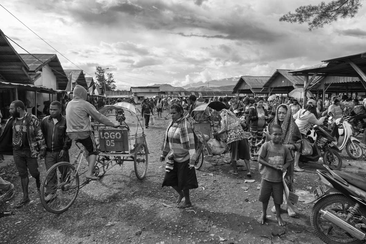 0561-Indonesia-Papua-Wamena-mercato-grande-Ibama-14.8.17