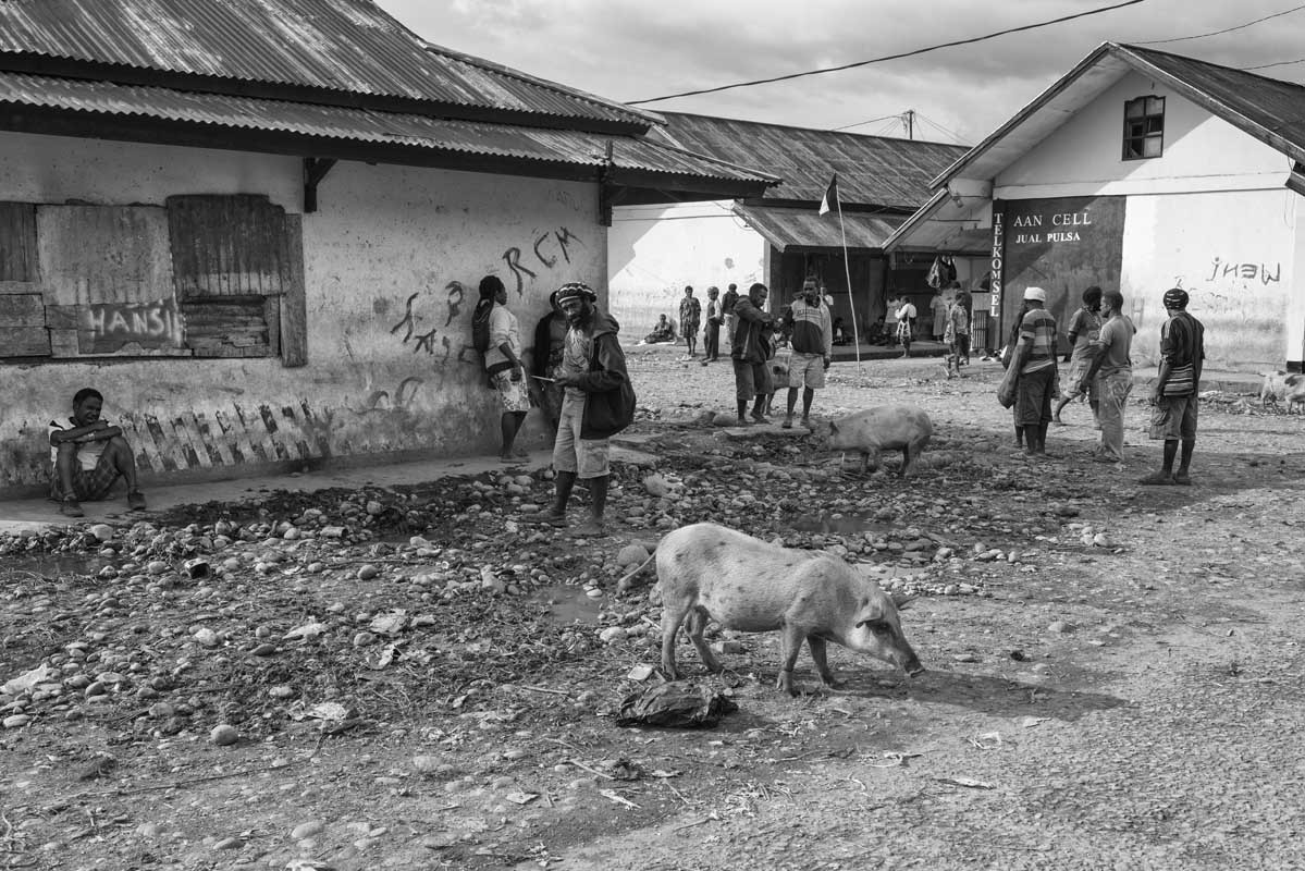 0588-Indonesia-Papua-Wamena-mercato-grande-Ibama-14.8.17