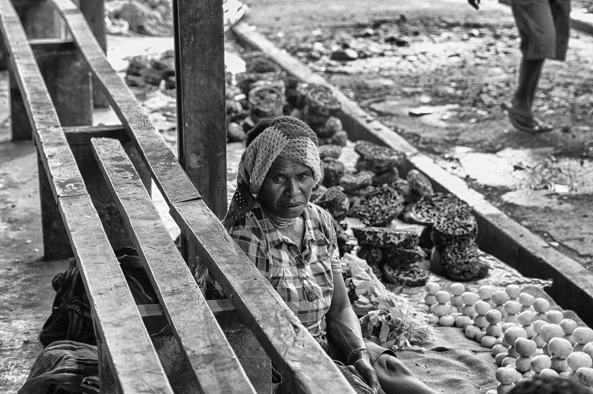 0596-Indonesia-Papua-Wamena-mercato-grande-Ibama-14.8.17