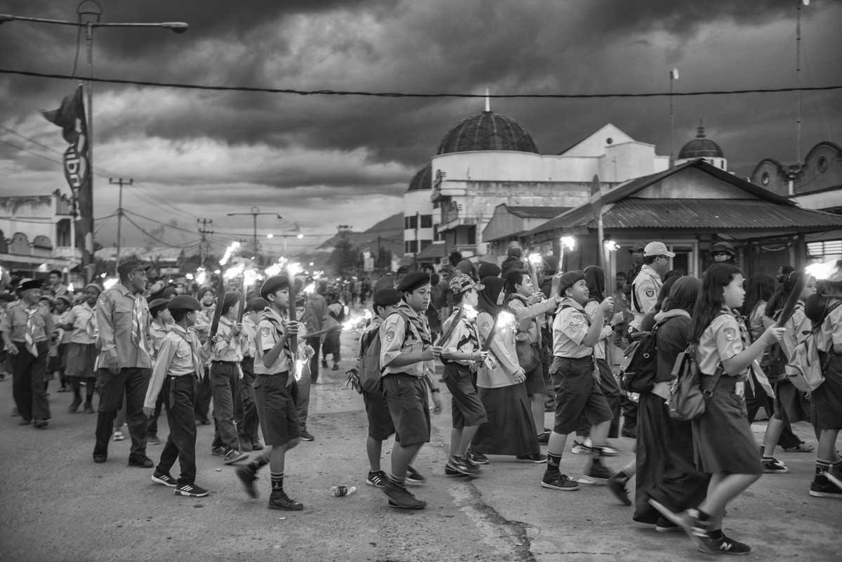 0722-Indonesia-Papua-Wamena-sfilata-per-la-festa-dellIndipendenza16.8.17