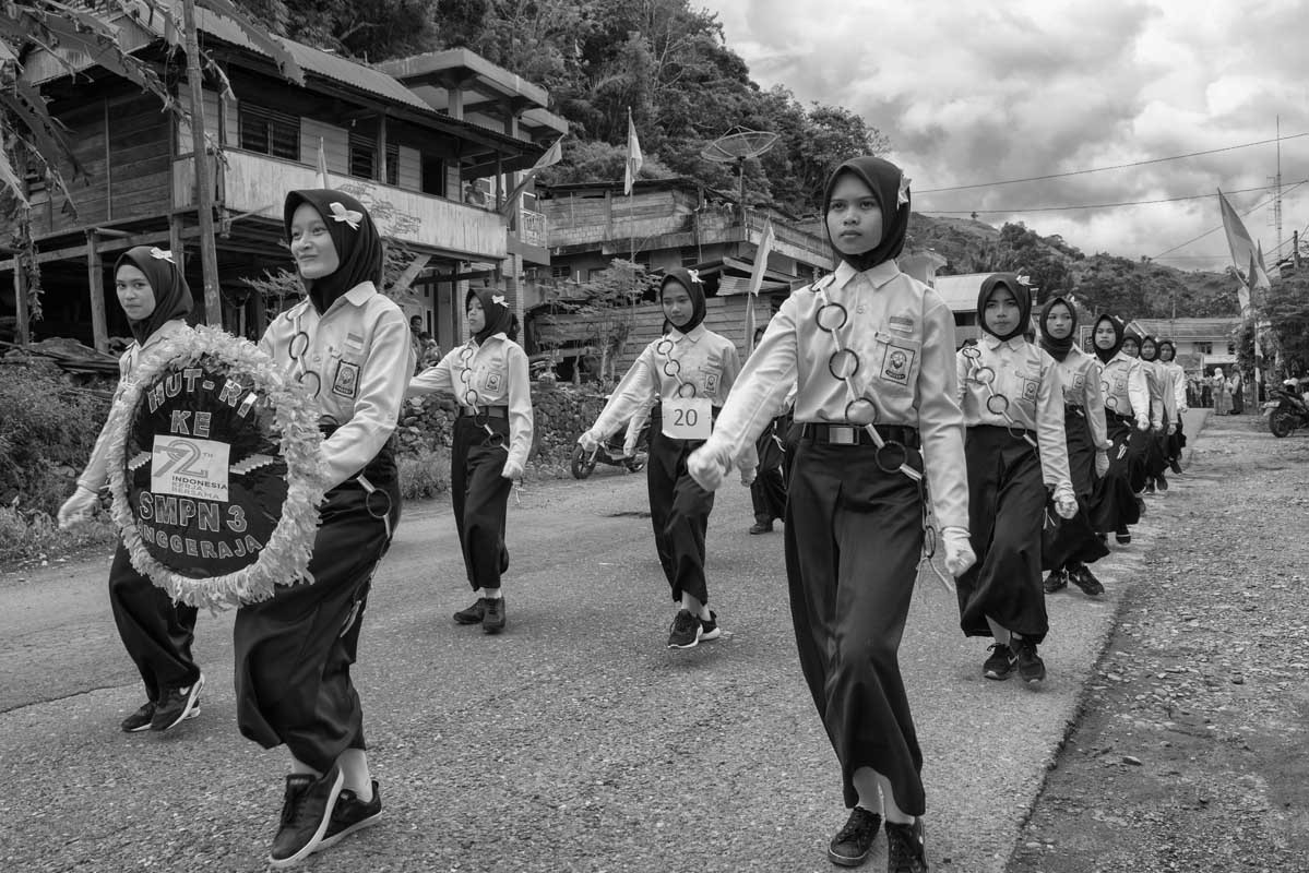 1098-Indonesia-Sulawesi-da-Sengkang-a-Torraja-Kotu-manifestazione-per-lIndipendenza-19.08.17