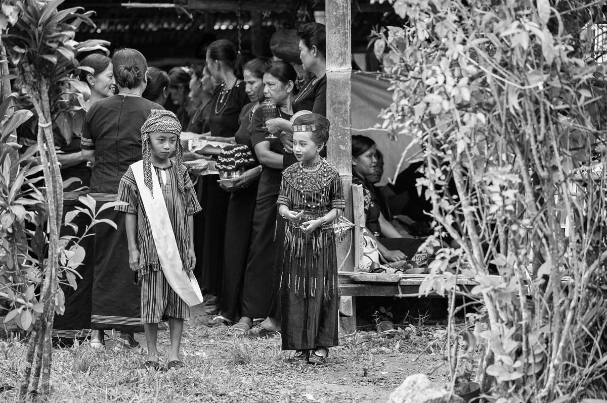 1302-Indonesia-Sulawesi-villaggio-vic.-Sangalla-cerimonia-per-il-funerale-21.08.17