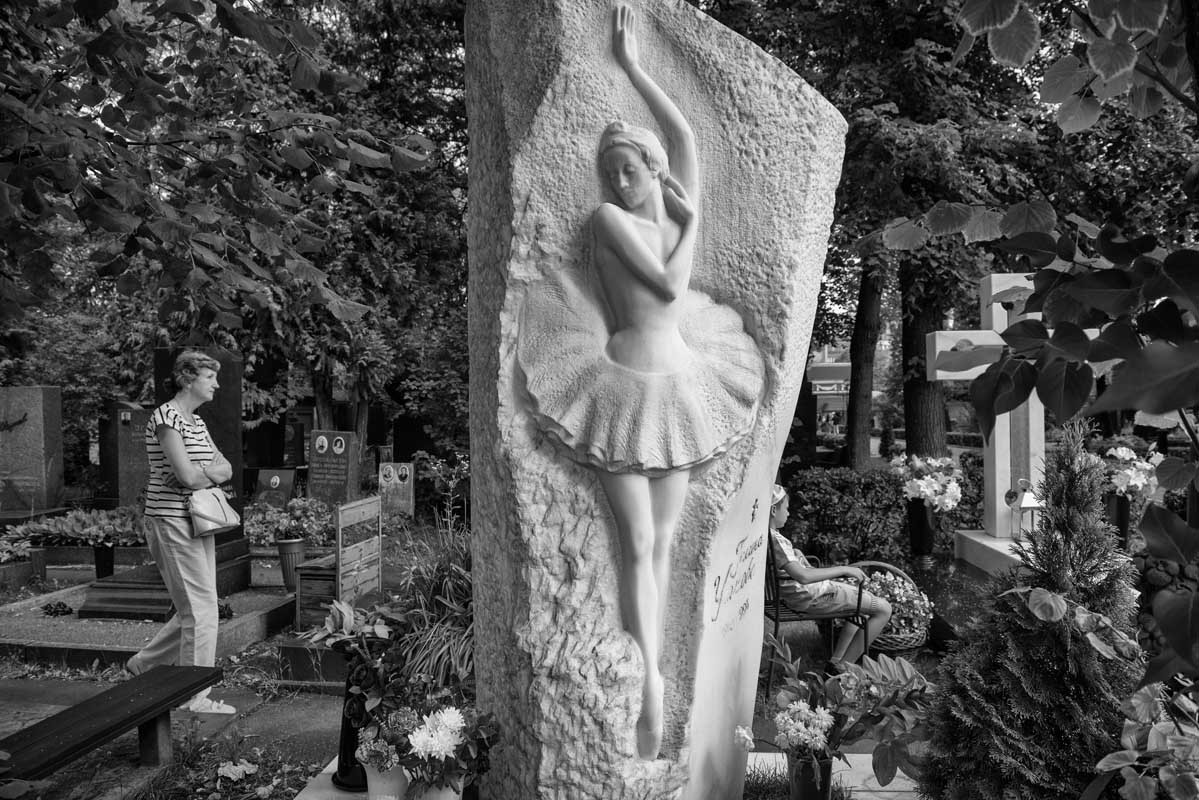 036l-MOSCA-7.19-Novodevichy-Cemetery