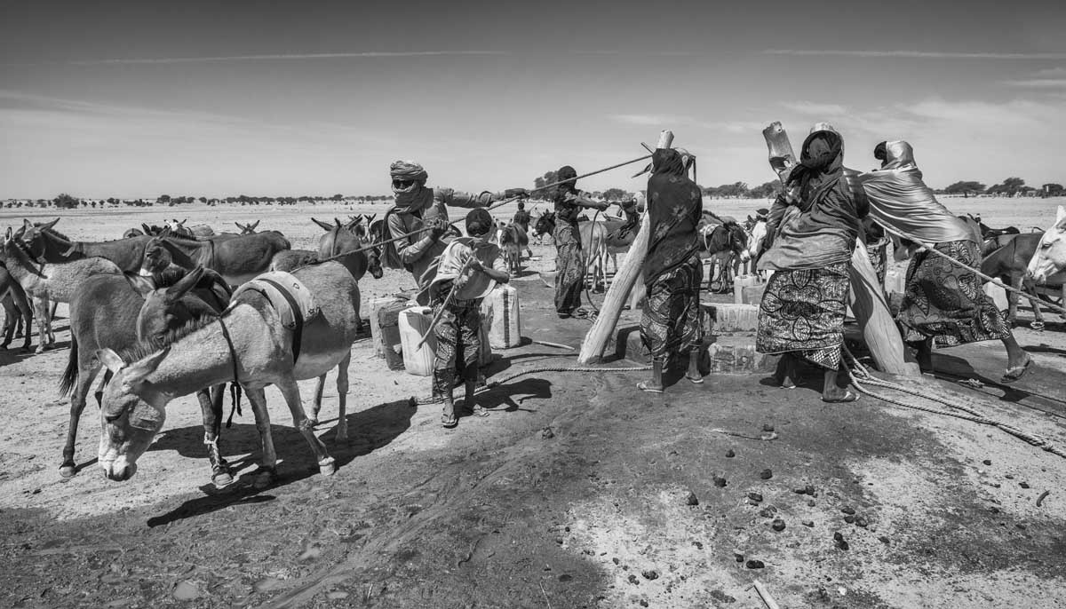 228b-Niger-22.2.2020-deserto-del-Tenere-pista-per-Agadez-pozzo-per-i-villaggi-dei-nomadi-di-In-Tamat
