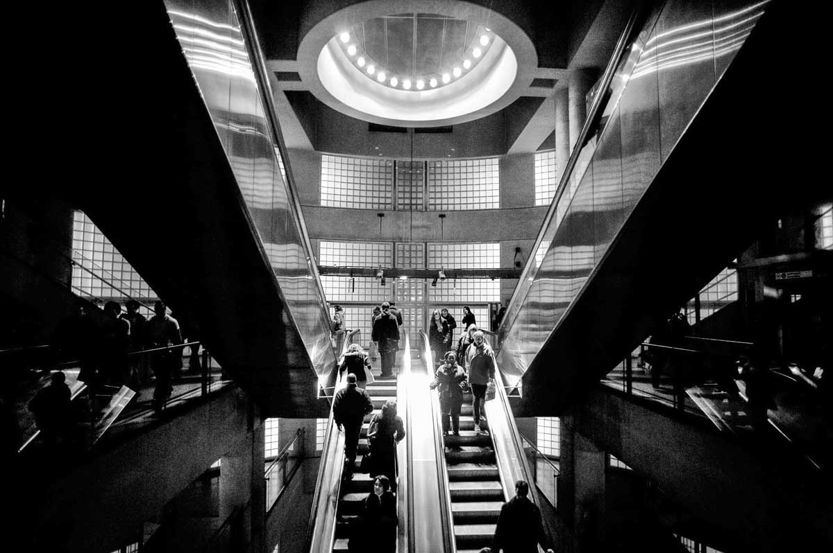 213.2587.paris-dentro-il-metro.tif0603