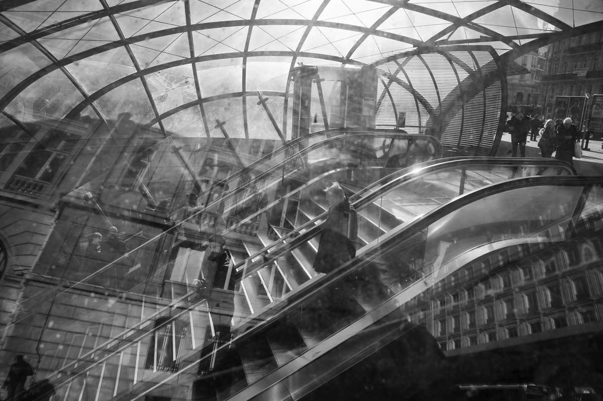 218-9666-paris-metro-st.-lazare