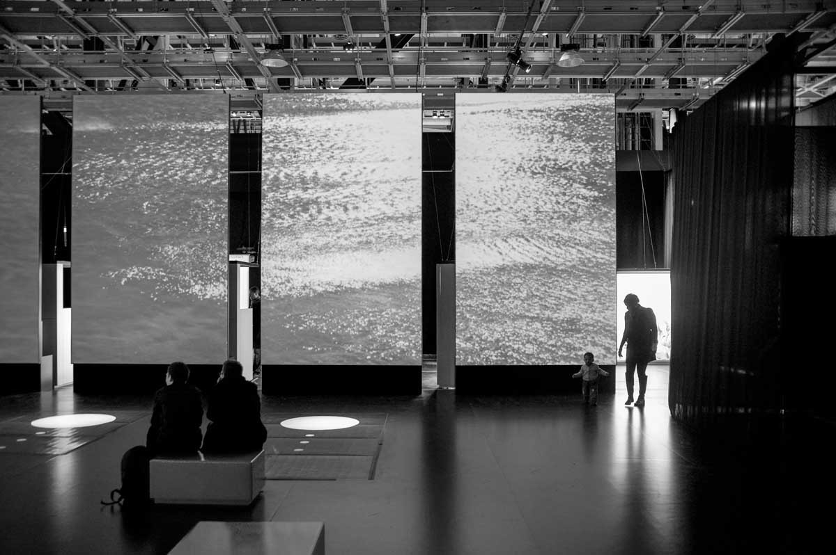 374-0202-paris-parc-de-la-villette-cite-des-sciences