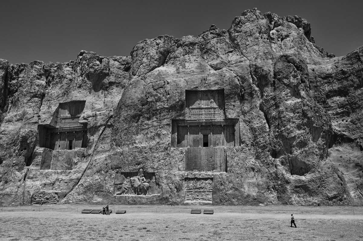 177-8771 09.08.14 persia shiraz naghshe rostam tombe dei re achemenidi