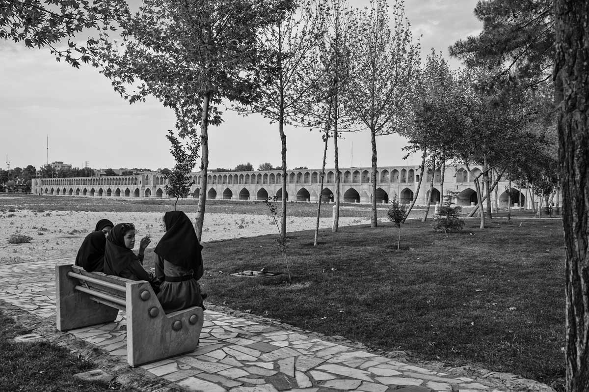 538-1341. 15.08.14 persia esfahan fiume zayandeh e ponte sio-seh pol